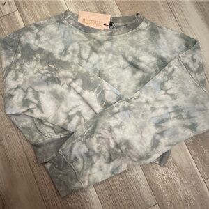 MISSGUIDED GRAY CROPPED CREW NECK SWEATSHIRT